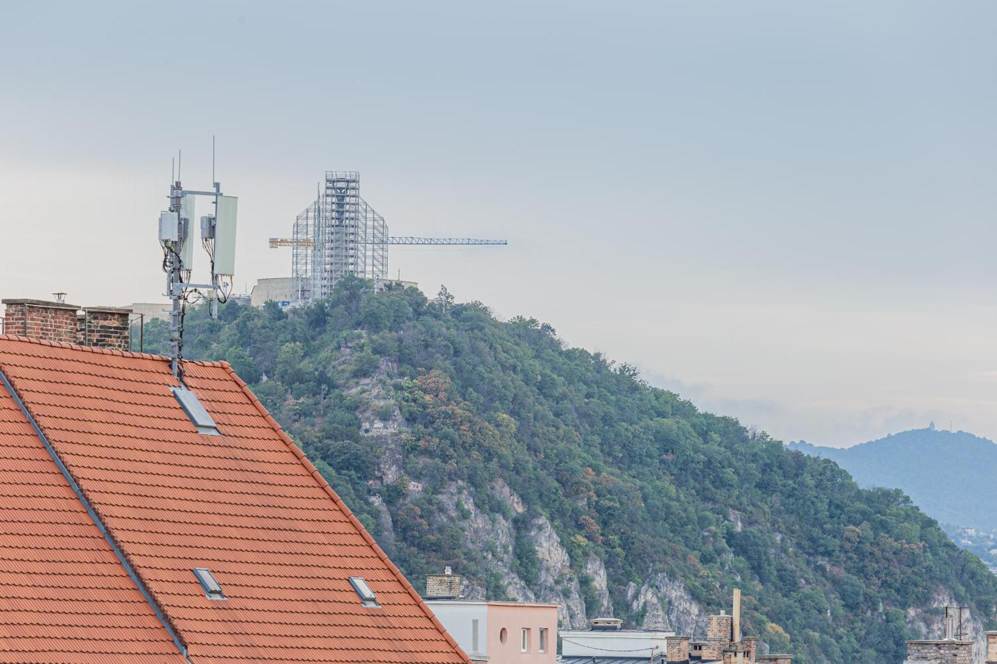 Appartement New Penthouse W Double Parking, Panoramic Balcony *