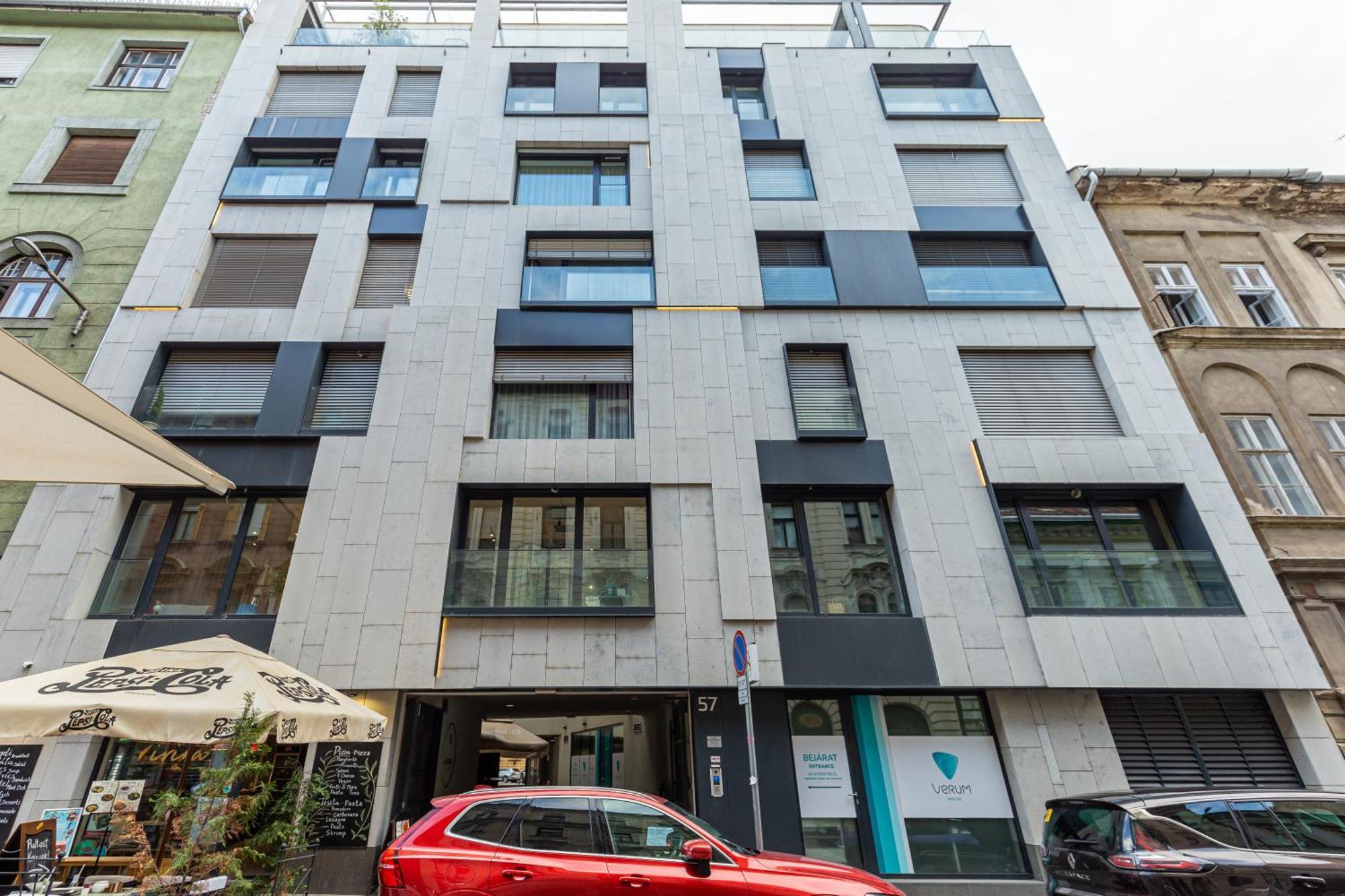 New Penthouse W Double Parking, Panoramic Balcony Budapest