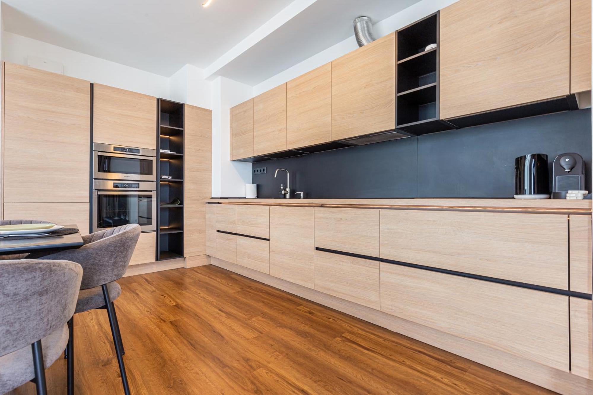 New Penthouse W Double Parking, Panoramic Balcony * Budapest